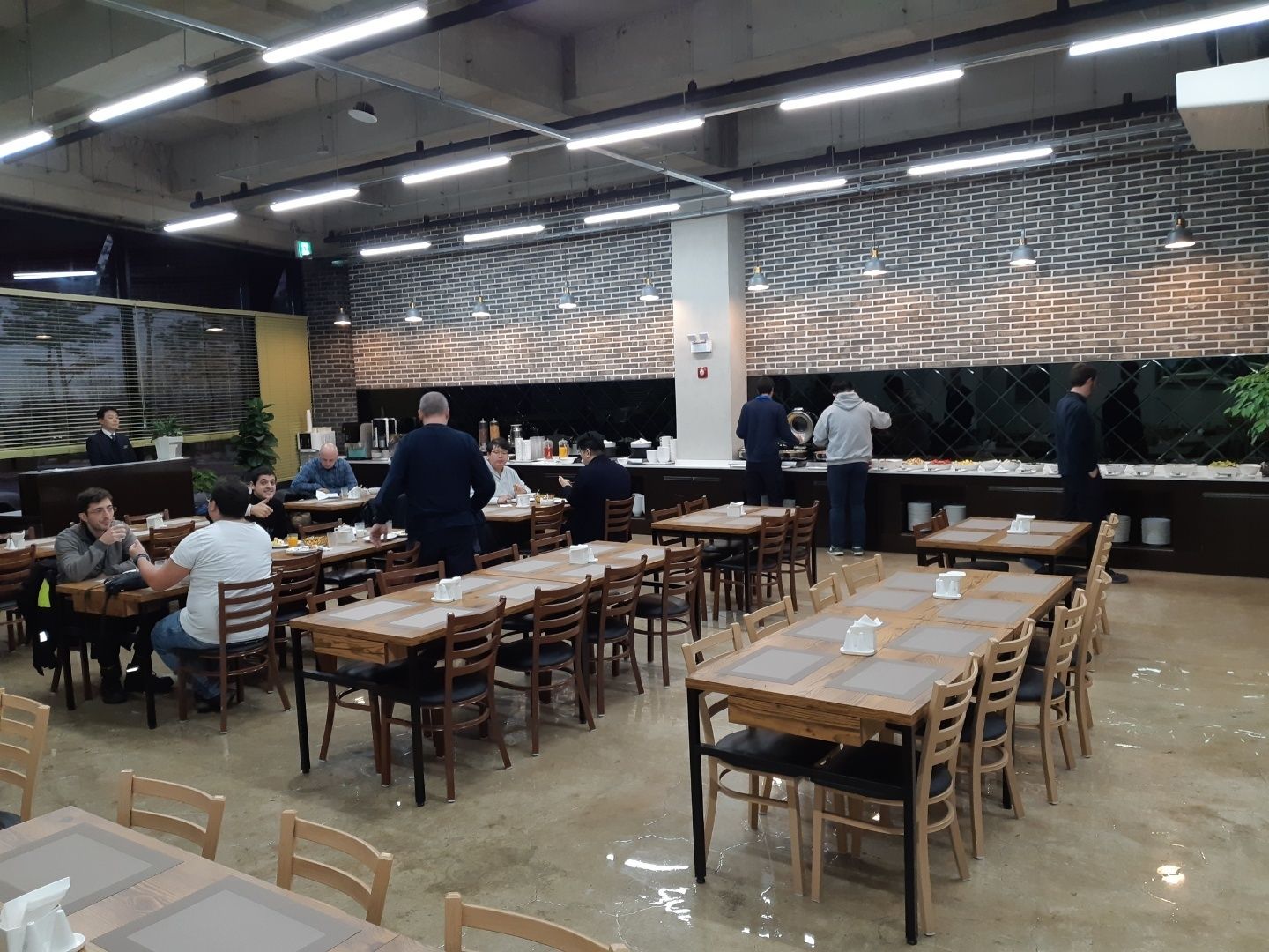 daily buffet breakfast (krw 15000 per person)