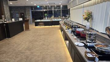 Desayuno buffet (con cargo) los días de semana