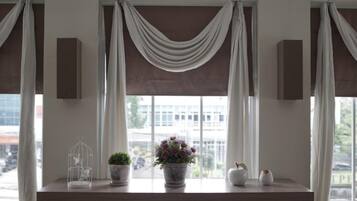 Spécialités Cuisine locale et internationale