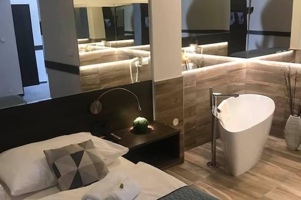 Superior Apartment | Premium bedding, minibar, desk, blackout curtains