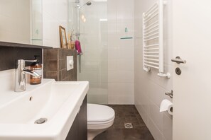 Bathroom - Viking Akureyri apartments (Akureyri)
