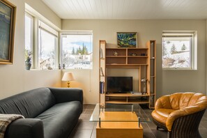 Apartment, 1 Schlafzimmer | Wohnzimmer | Flachbildfernseher