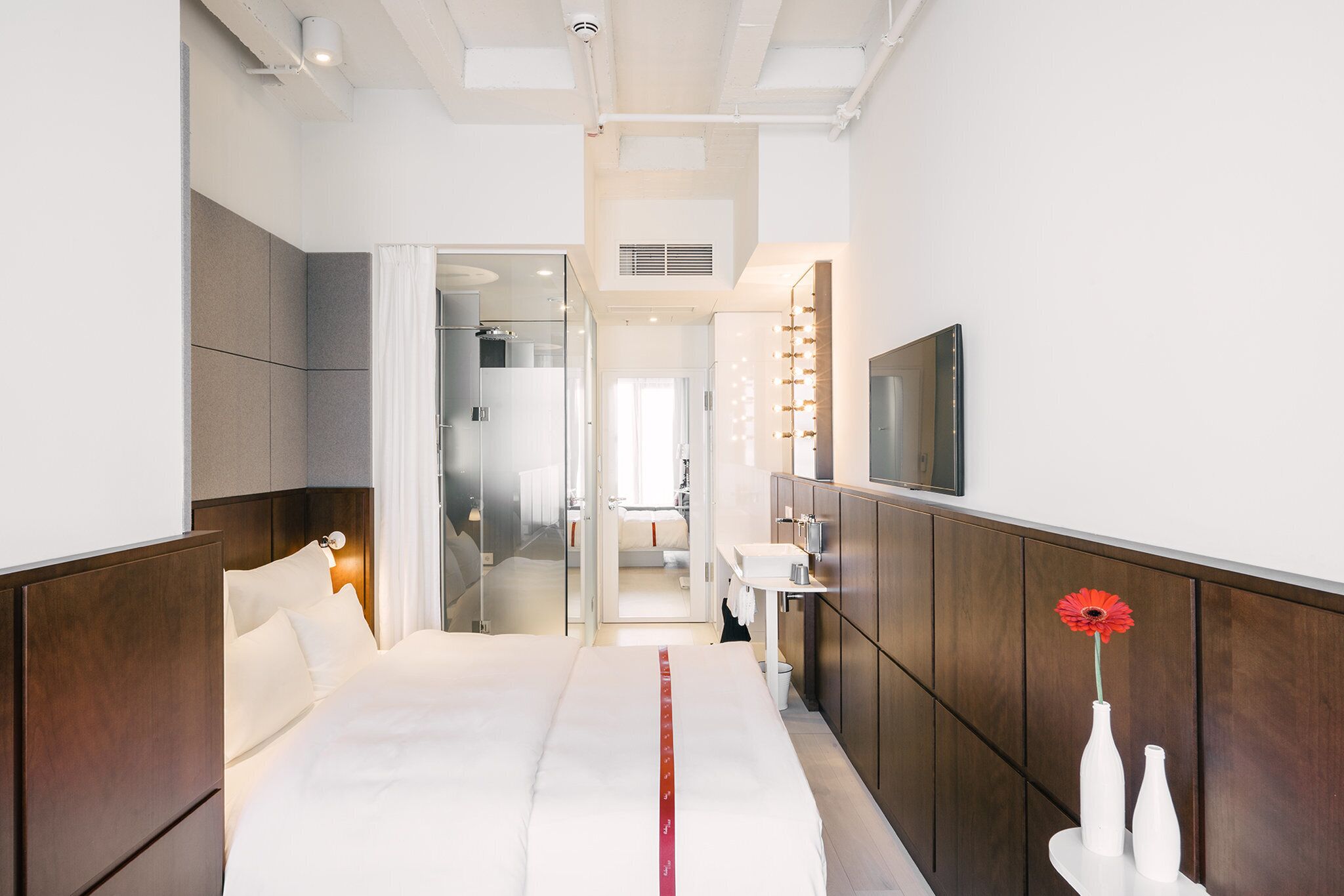 Zimmer, 1 Queen-Bett (Lovely Room) | Hochwertige Bettwaren, Zimmersafe, individuell dekoriert