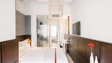 Zimmer, 1 Queen-Bett (Lovely Room) | Hochwertige Bettwaren, Zimmersafe, individuell dekoriert
