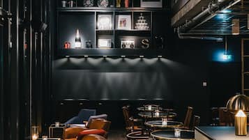 Bar (in der Unterkunft)