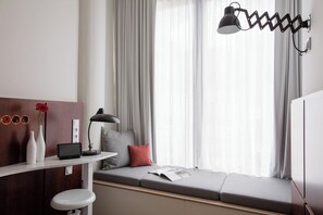 Room, 1 Queen Bed (Lovely Room)
