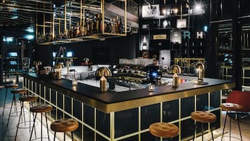 Bar (in der Unterkunft)