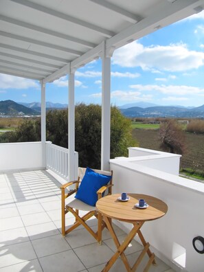 Porch - Ktima Bianco (Naxos)