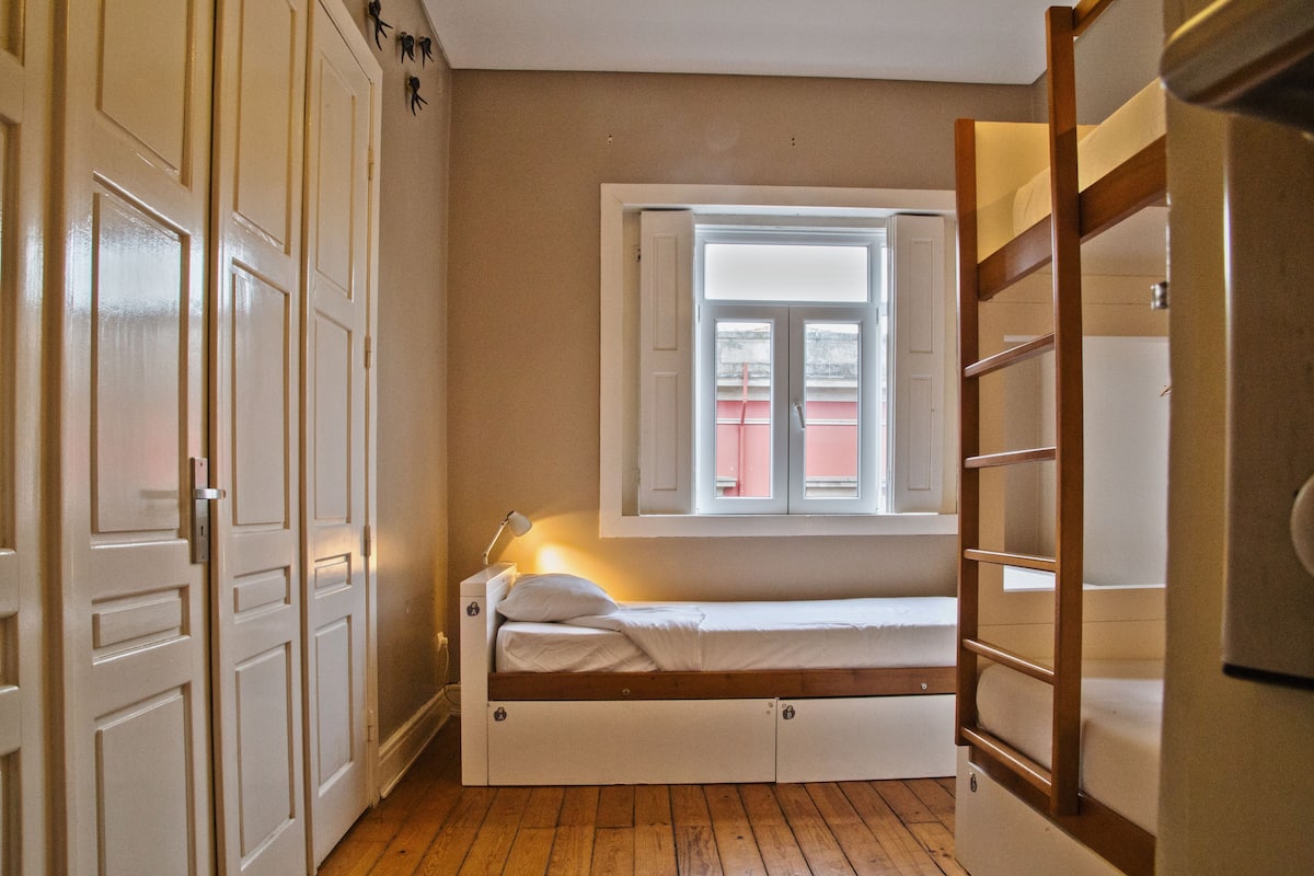 Triple Room, Mixed Dorm | Blackout drapes, soundproofing, WiFi (free), bed sheets