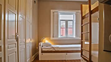 Cortinas blackout, sistema de insonorización y wifi gratis