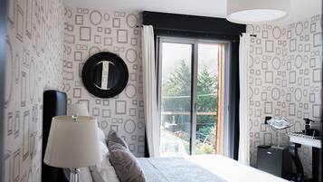 Chambre Double Classique, balcon (clairefontaine ) | 1 Schlafzimmer, hochwertige Bettwaren, Pillowtop-Betten, Minibar