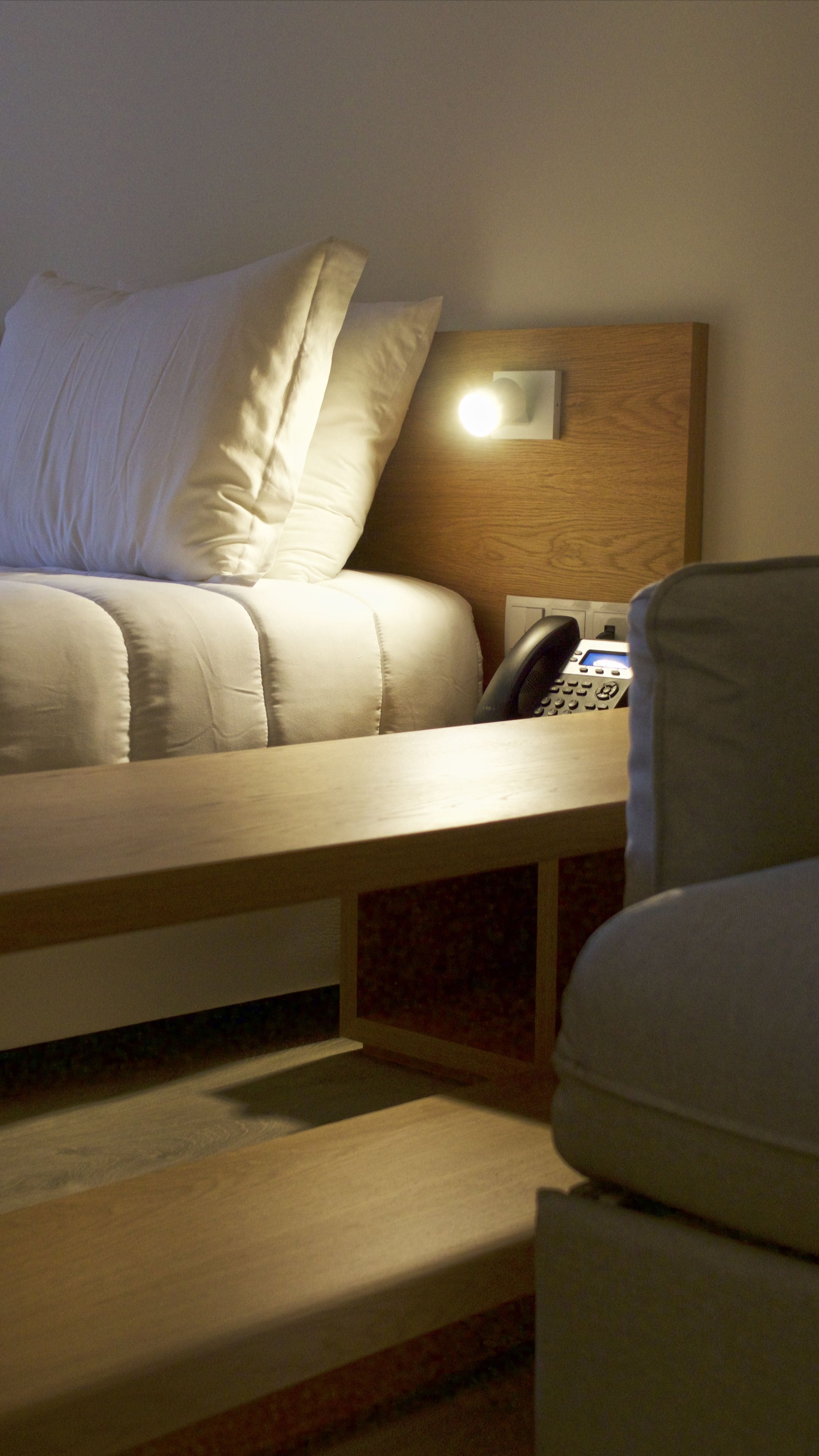 in-room safe, soundproofing, free wifi, bed sheets