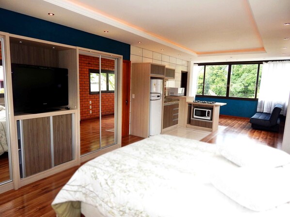 Standard Apartment, 1 Bedroom | 1 bedroom, free WiFi, bed sheets