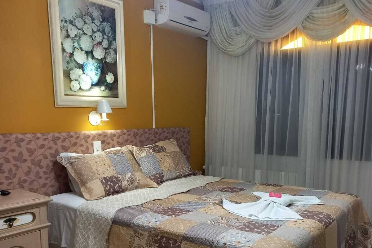Habitación Deluxe doble | Minibar, escritorio, espacio para trabajar con un portátil y wifi gratis
