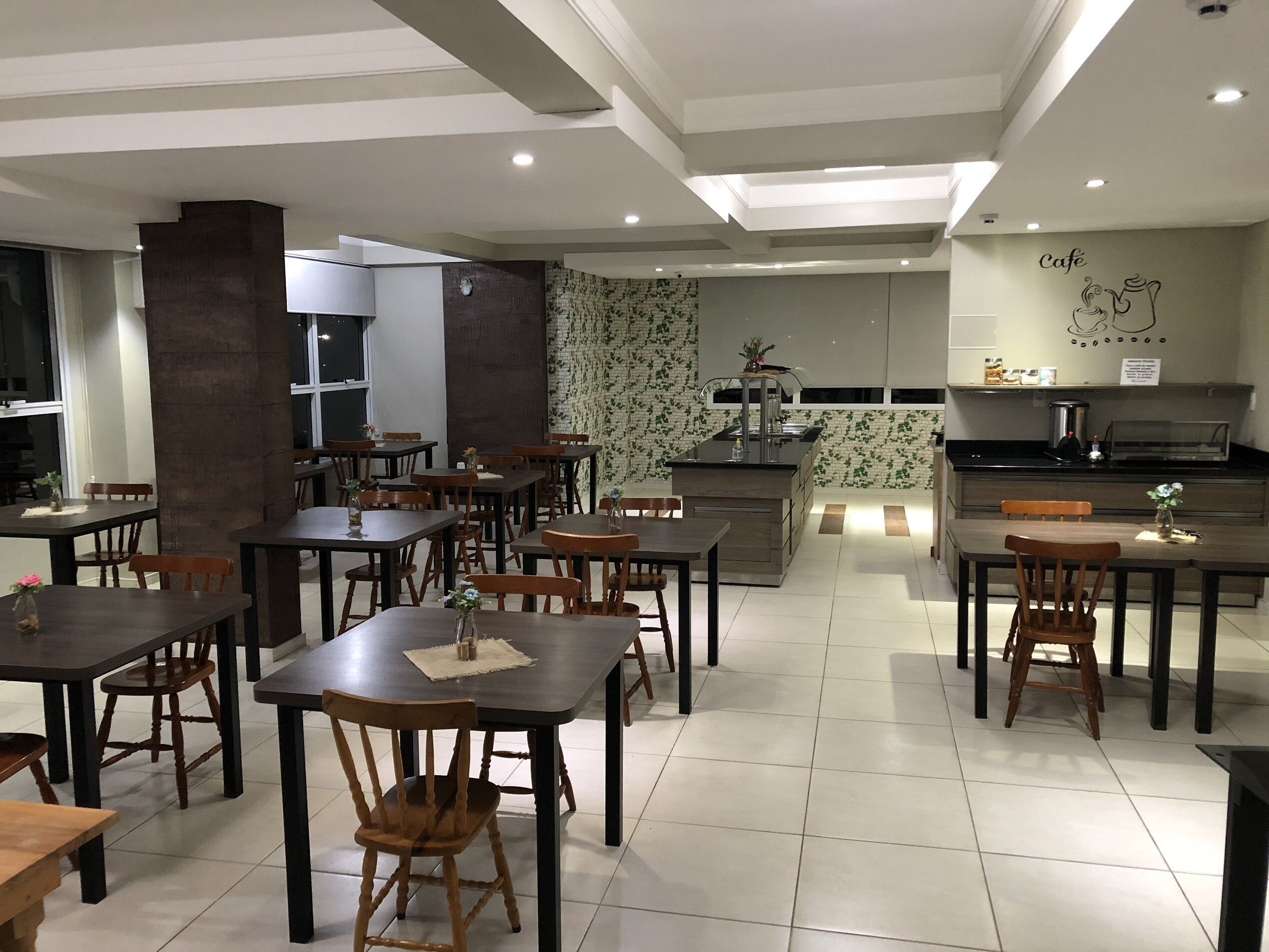 breakfast and dinner served