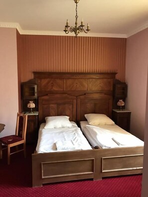 Desk, iron/ironing board, free WiFi - Palac Lasow (Piensk)