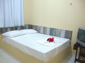 Habitación doble, 1 habitación | Minibar, cortinas opacas, wifi gratis