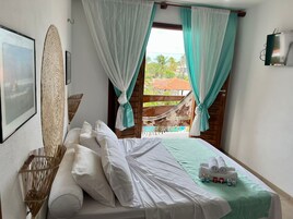 Premium bedding, minibar, individually decorated, individually furnished