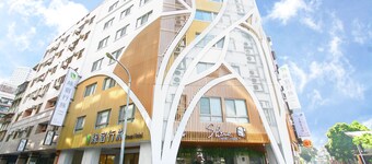 Green Hotel - West District
