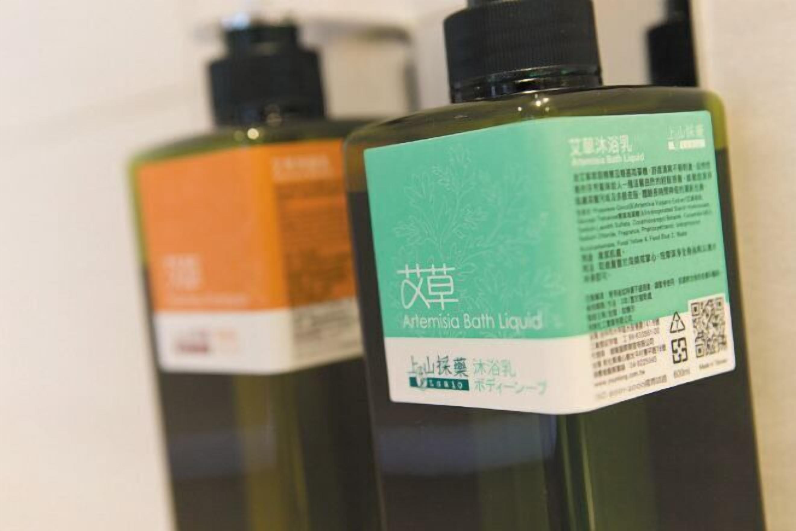 Instal·lacions del bany | Articles de tocador gratuïts, assecador de cabells i sabatilles 