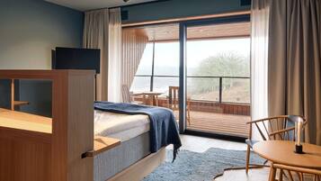 Deluxe Double Room (Arken) | Egyptian cotton sheets, premium bedding, down duvets, pillow-top beds