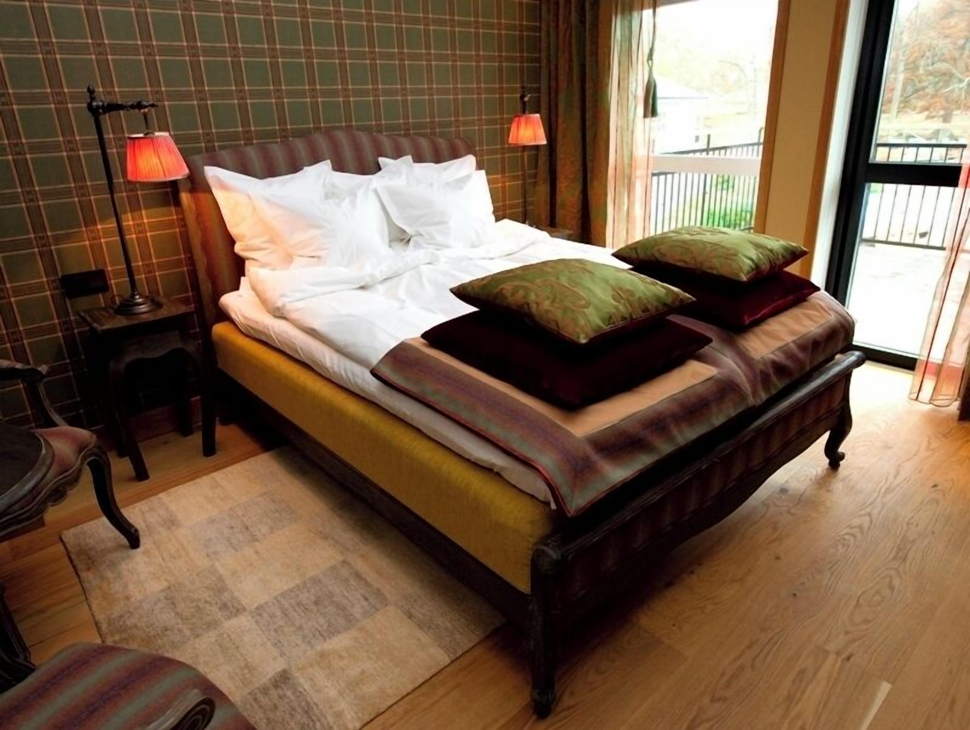 Double Room (Dammvillan) | Egyptian cotton sheets, premium bedding, down duvets, pillow-top beds