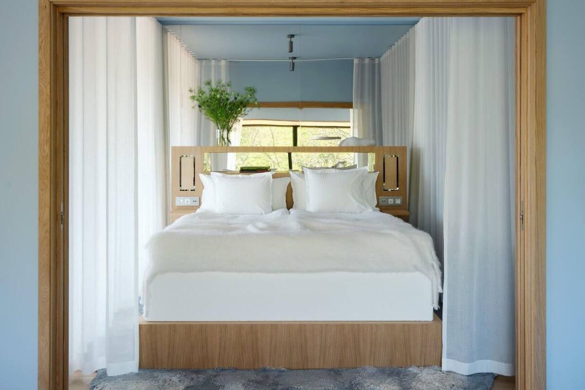 luxury suite (arken) | egyptian cotton sheets, premium bedding, down duvets, pillow-top beds