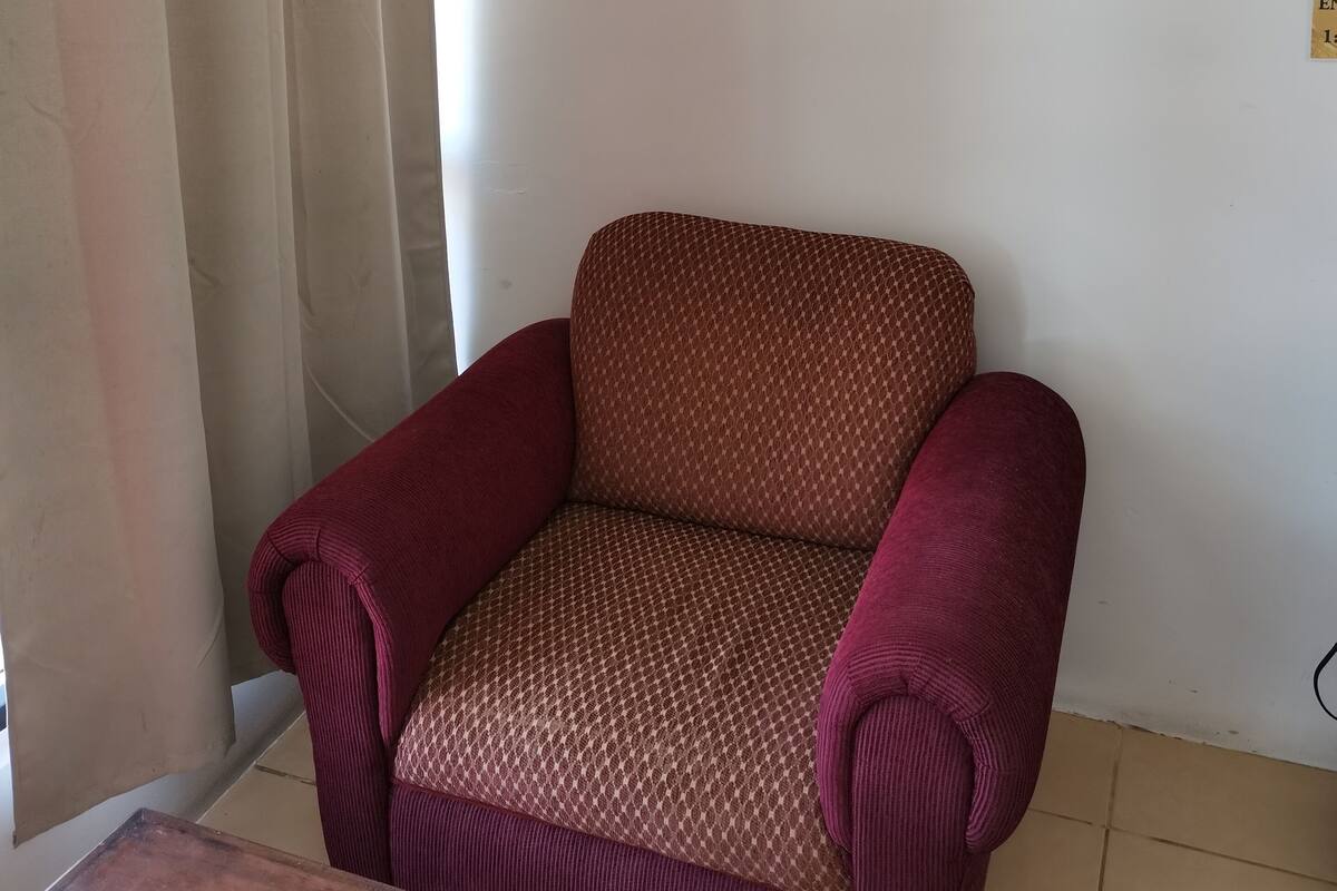 1 bedroom, desk, free wifi, bed sheets