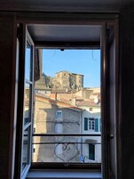 Suite estándar, baño privado, vistas a la ciudad (CHAMBRE QUADRUPLE) | Ropa de cama de alta calidad, colchones viscoelásticos, minibar