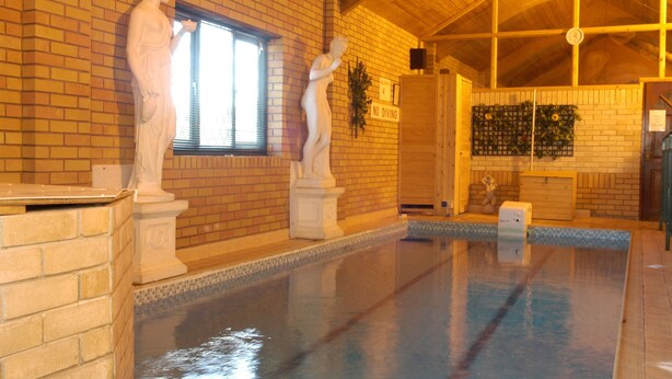 Pool - Laburnum House Lodge (Highbridge)