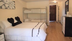Room - Laburnum House Lodge (Highbridge)