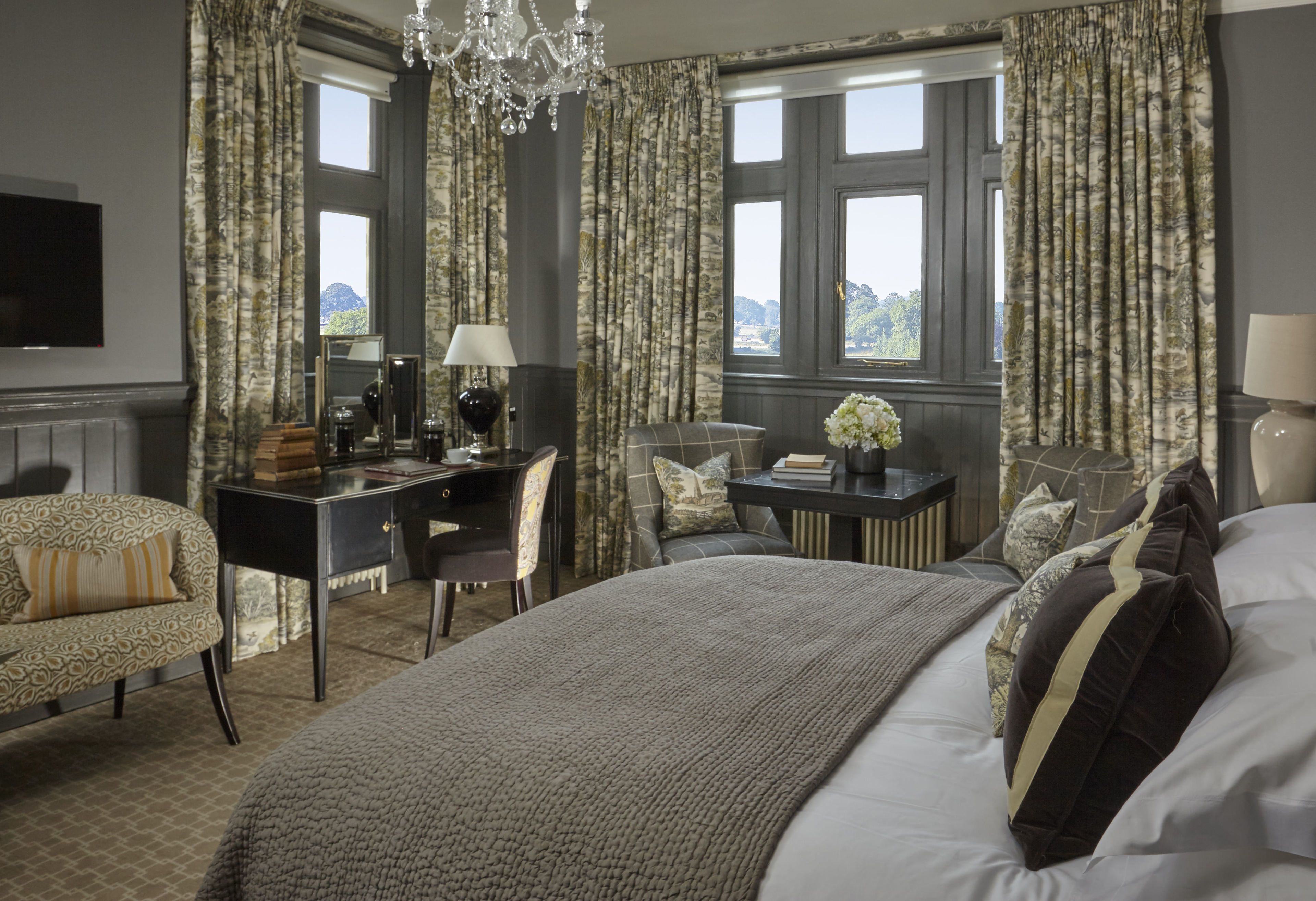 deluxe room | individually decorated, individually furnished, desk, blackout curtains