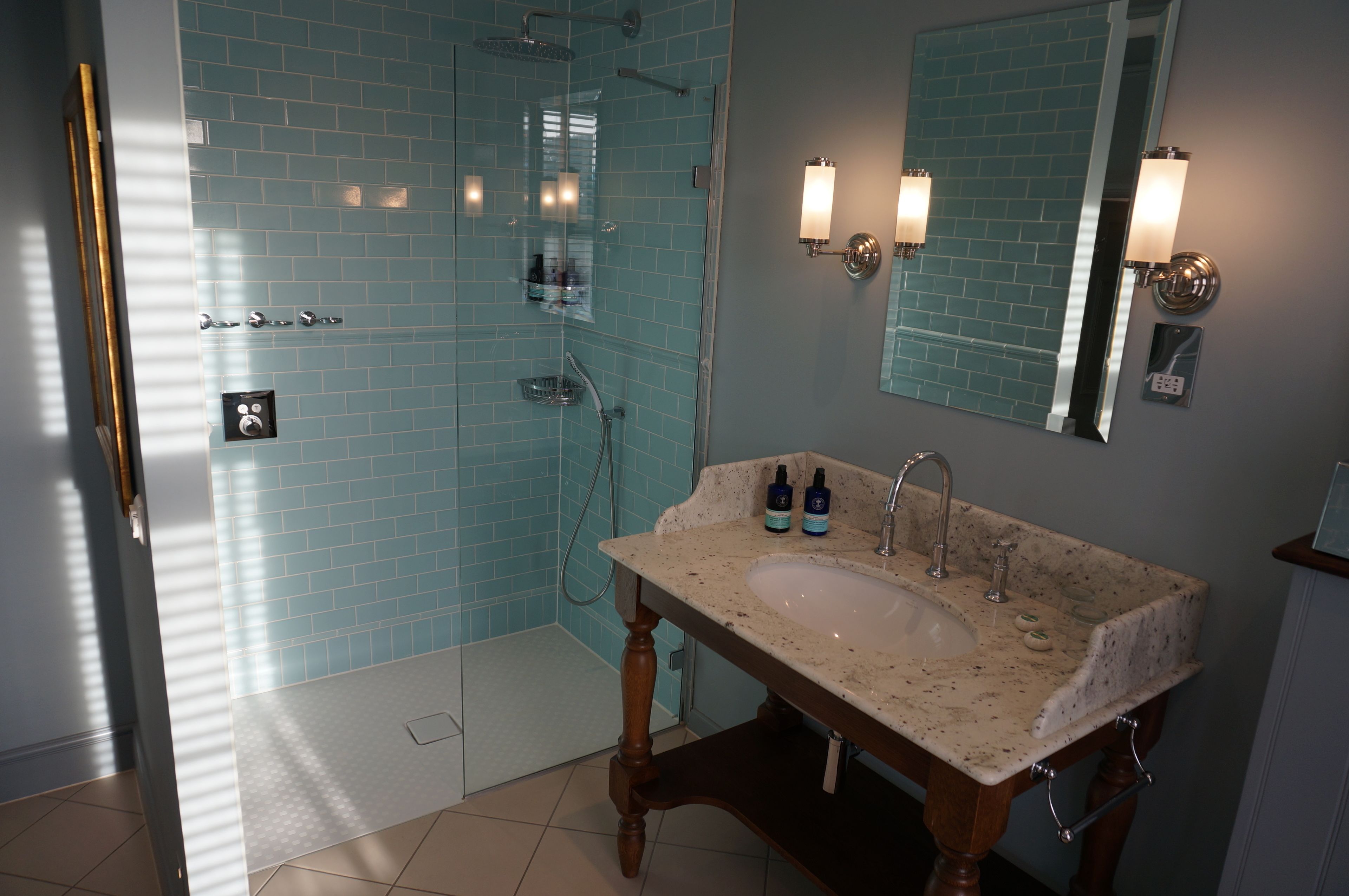 club room | individually decorated, individually furnished, desk, blackout curtains