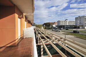Apartment, 3 Schlafzimmer, Terrasse | Ausblick vom Zimmer