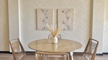 Apartamento de diseño, vistas al lago | Comedor