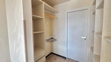 1 bedroom, soundproofing, free WiFi, bed sheets