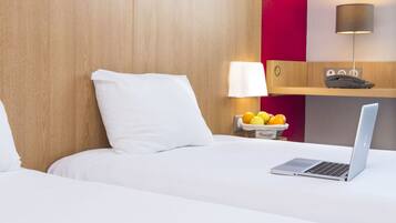 Twin Room | Room amenity