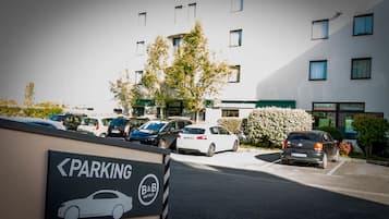 Self parking (EUR 10 per day)