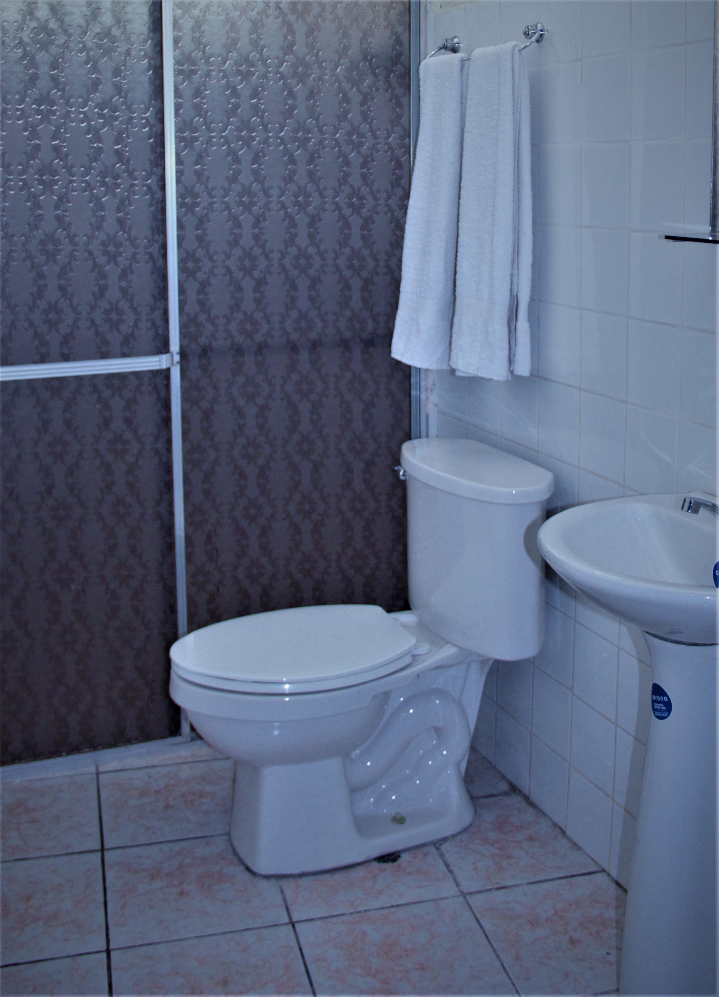 standard room, 1 queen bed | desk, iron/ironing board, rollaway beds, free wifi