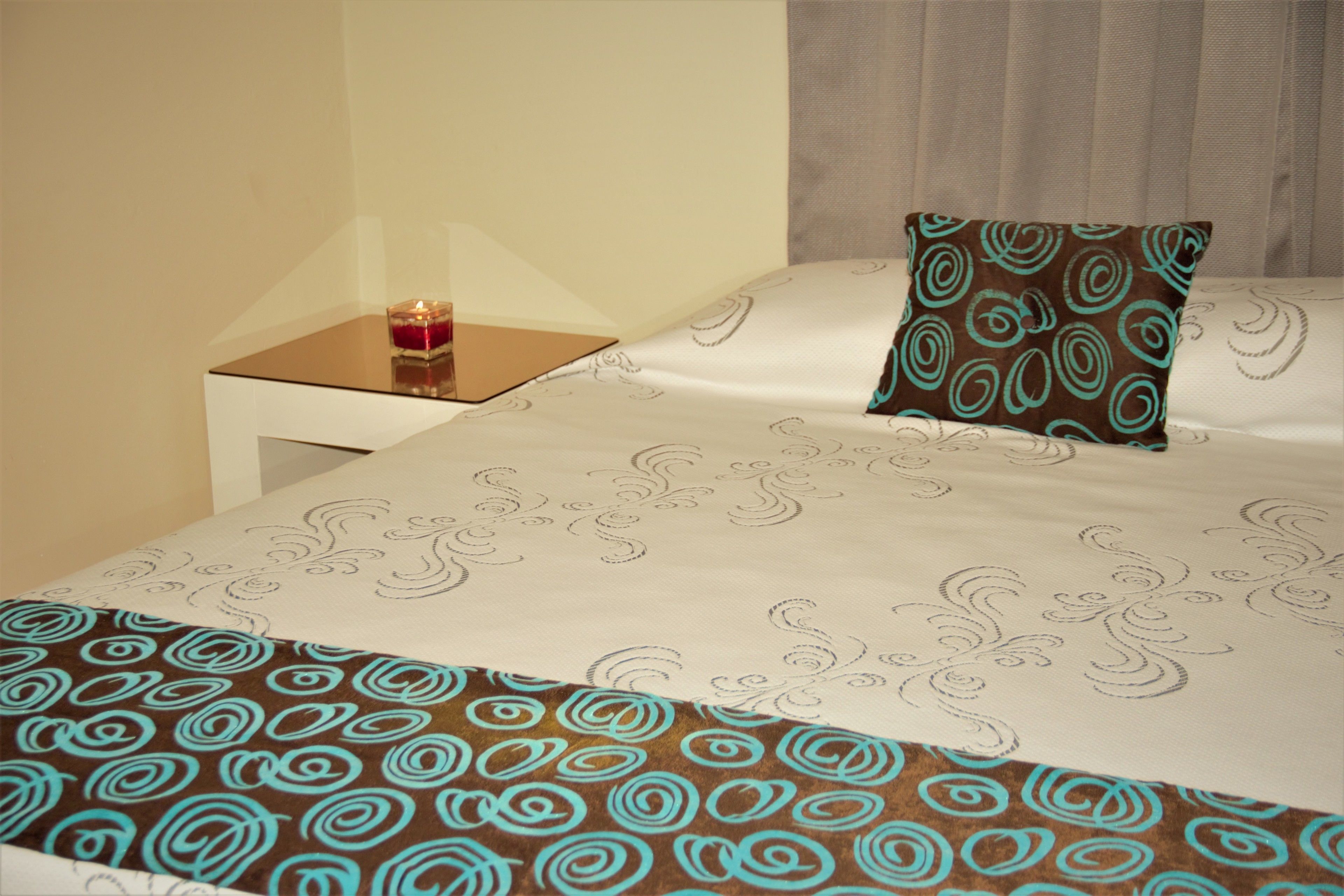 standard room, 1 queen bed | desk, iron/ironing board, rollaway beds, free wifi