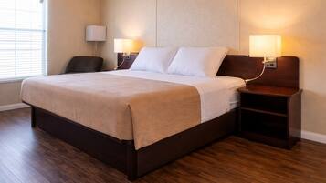 Superior-Zimmer, 1 Queen-Bett | Schreibtisch, Bügeleisen/Bügelbrett, Bettwäsche