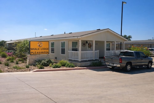 Shale Lodge Pleasanton