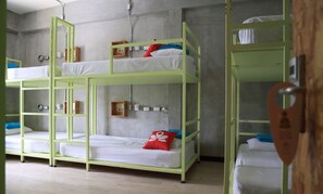 Free WiFi, bed sheets