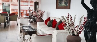 Hostal Casa San Miguel Traveler's House