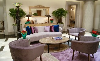 Sala de estar en el lobby