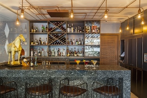 Bar (en la propiedad)