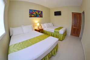 Meja kerja, Wi-Fi gratis, dan seprai linen