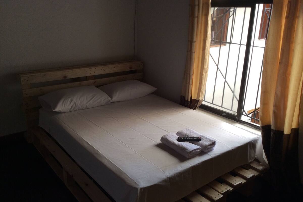 In-room safe, free WiFi