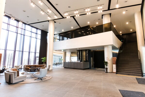 Lobby-Lounge