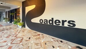 Nicht klassifiziertes Bild, 2 von 65, Schaltfläche